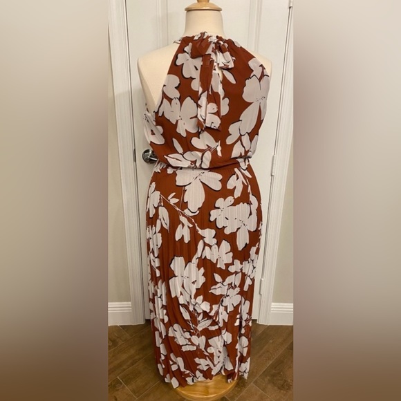 Plus Dress 🧡🖤 - Picture 3 of 6